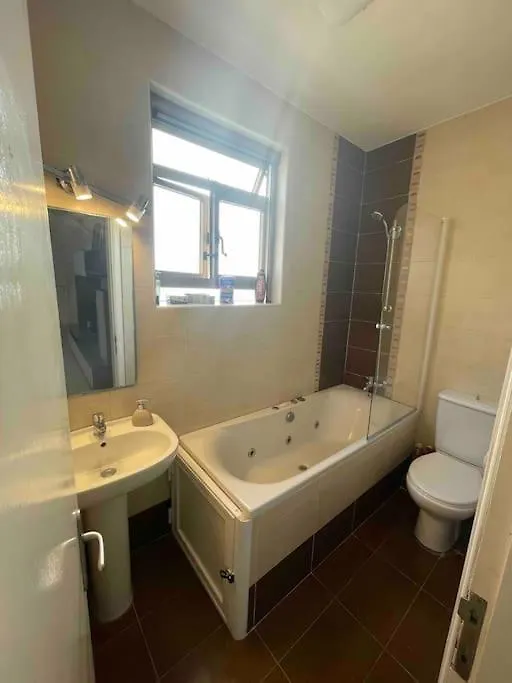 Gzira / Sliema Wifi & Ac ! Great Value & Location Apartment